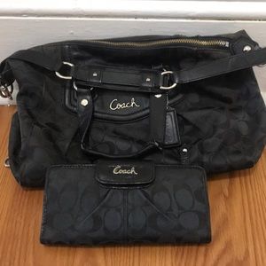 Coach purse and matching wallet